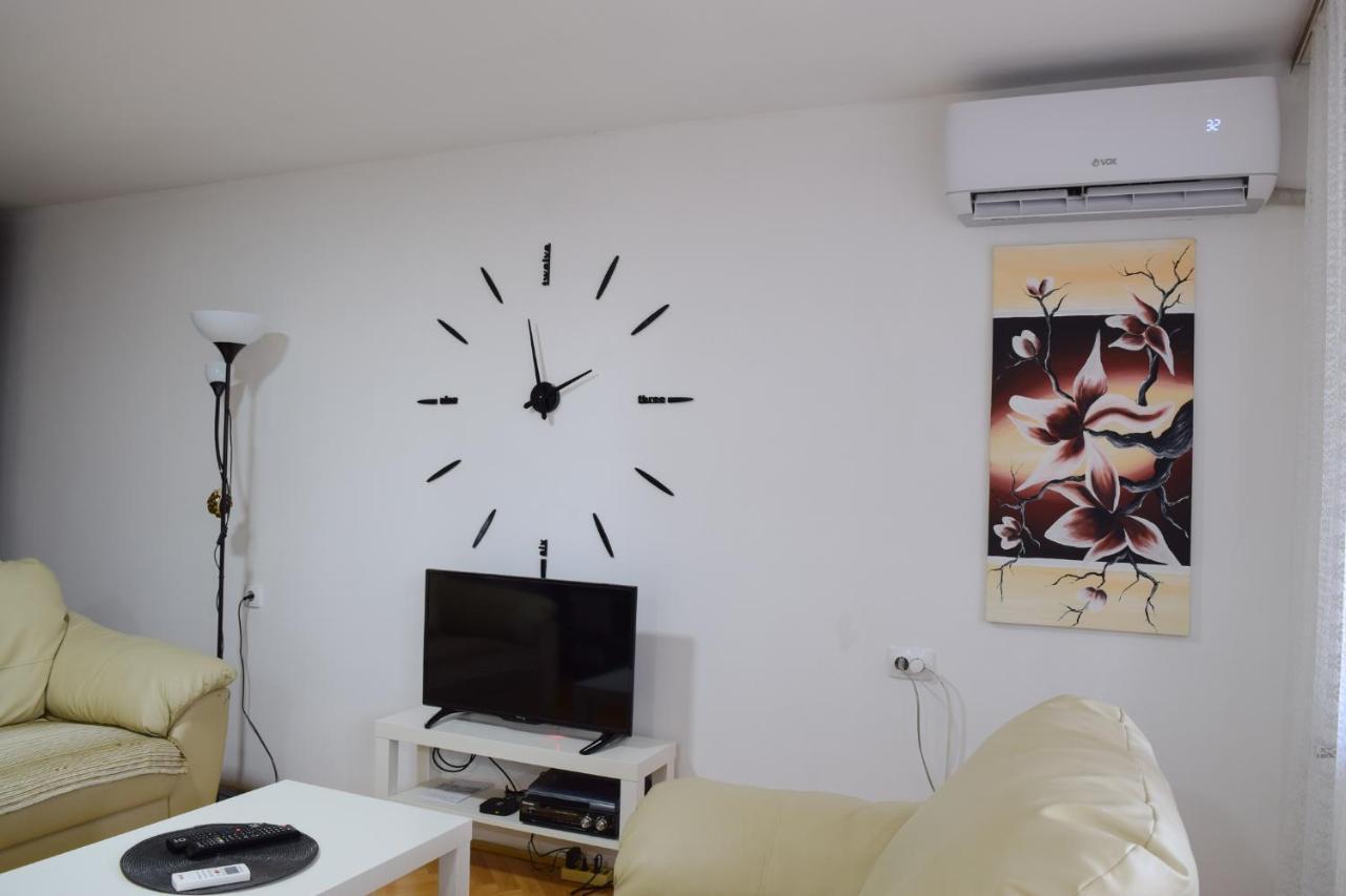 Apartman White House With Sauna And Jacuzzi Novi Sad Exterior foto